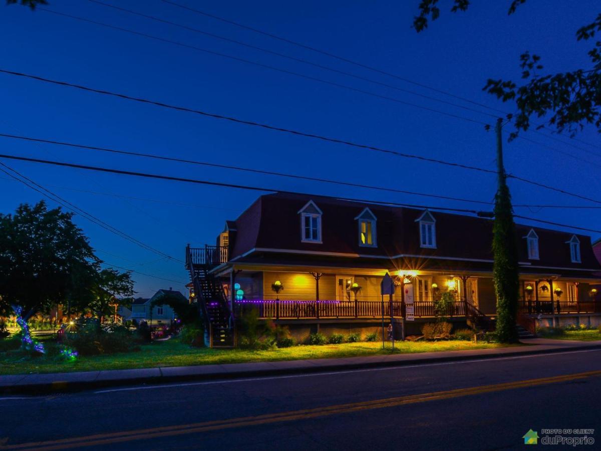 Auberge Akamaraska カムラスカ エクステリア 写真