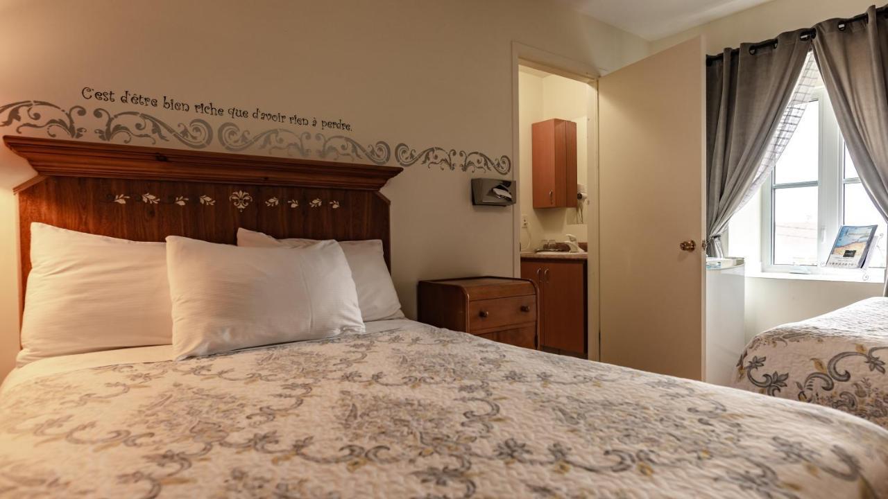 Auberge Akamaraska カムラスカ エクステリア 写真